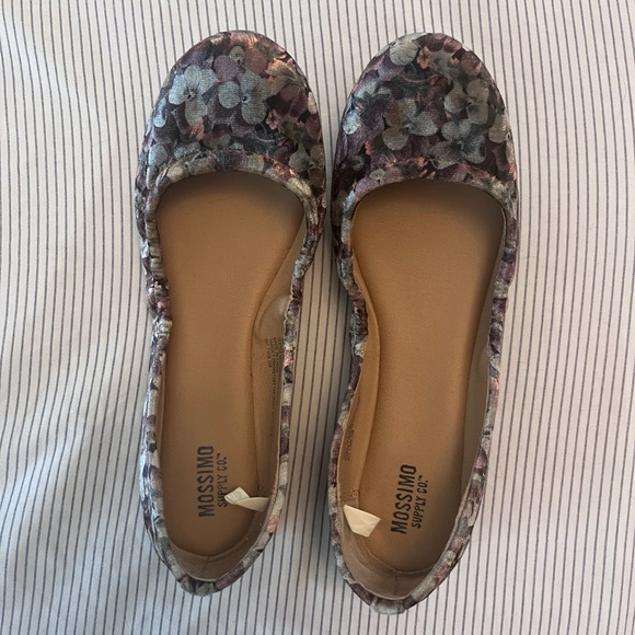 Women's Mossimo velvet ballet flats - Picture 7 of 8